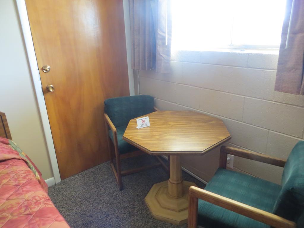 Capri Motel Scottsbluff Exterior photo