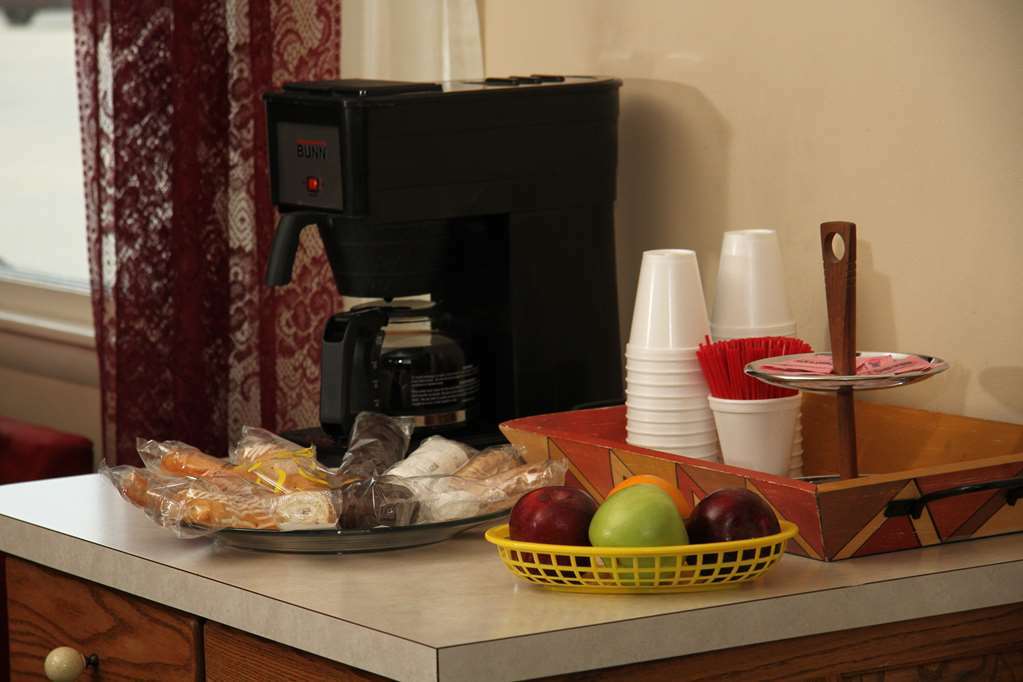Capri Motel Scottsbluff Restaurant photo